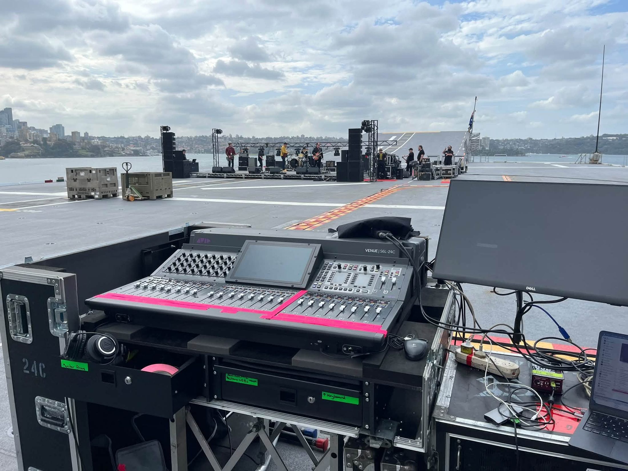 Hoodoo Gurus on HMAS Canberra